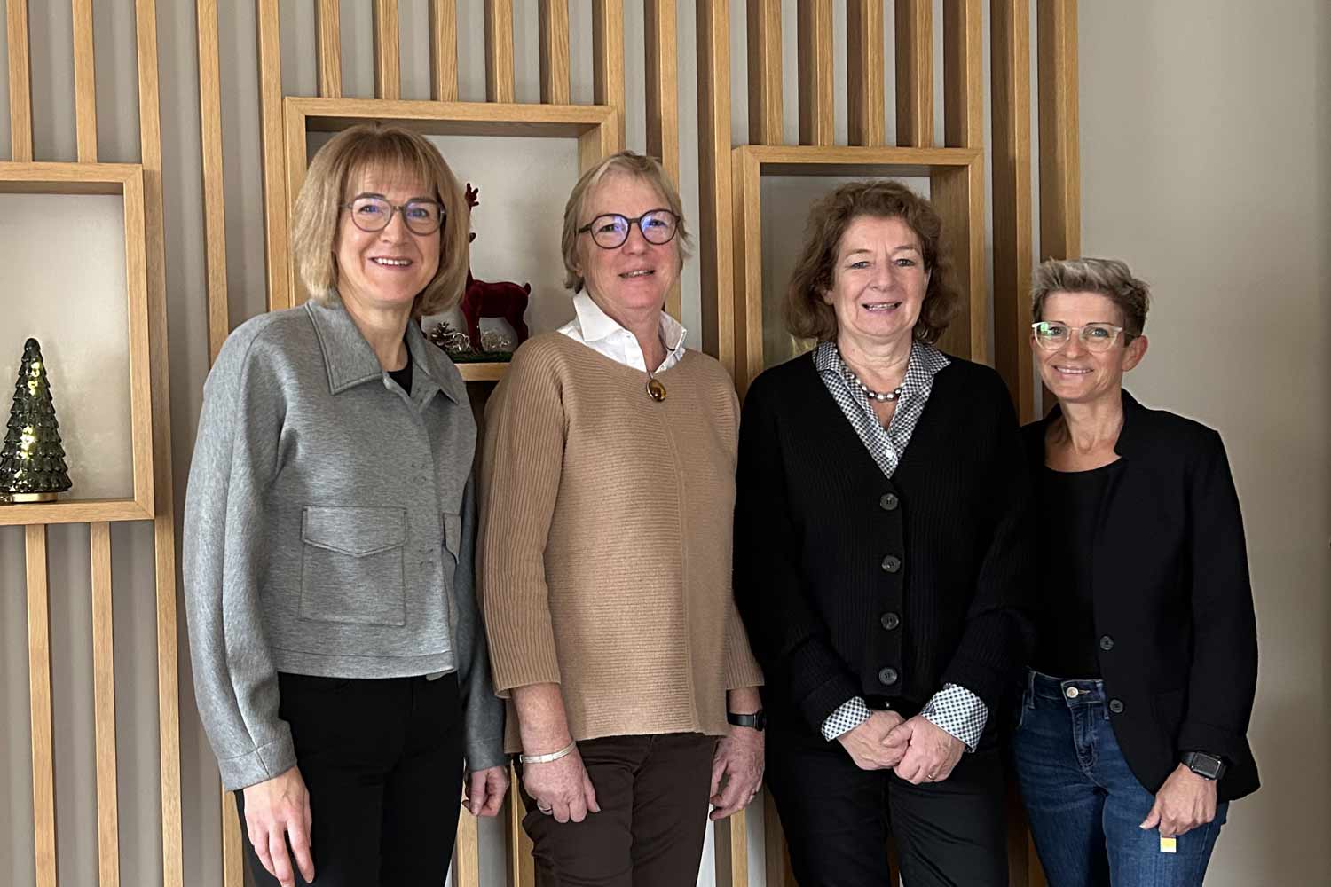 Hospiz_Trier-sagt-dem-Inner-Wheel-Club-Danke